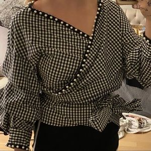 crossed checkered blouse w/ puffy sleeves